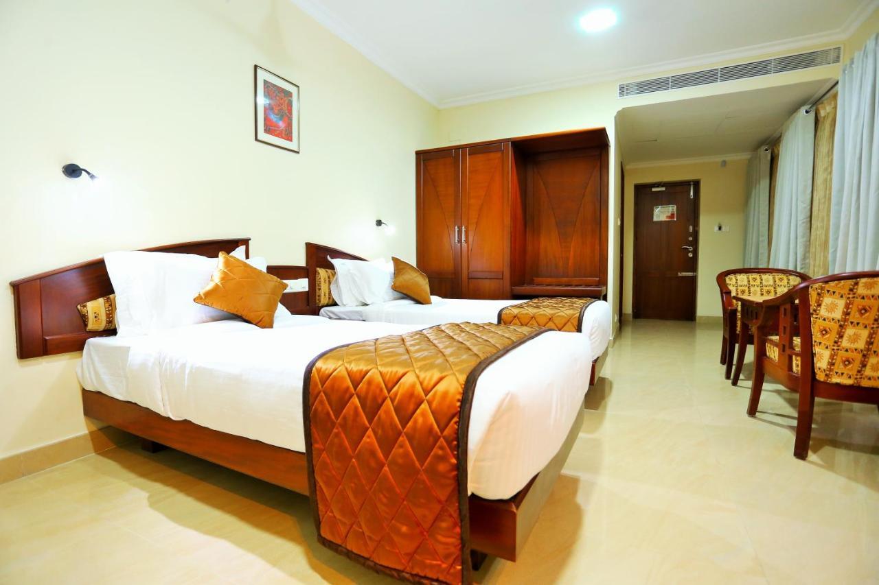 Hotel White City North Paravur Dış mekan fotoğraf