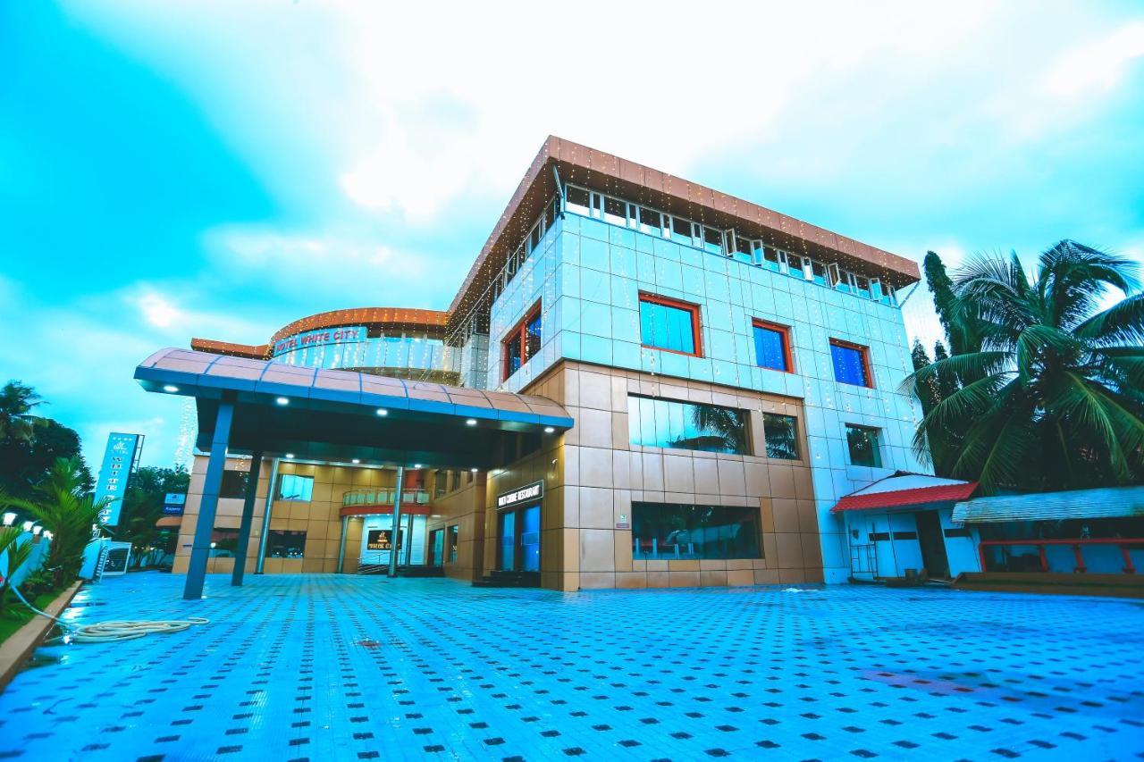 Hotel White City North Paravur Dış mekan fotoğraf